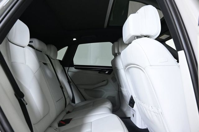 2024 Porsche Macan S - 22975699 - 19