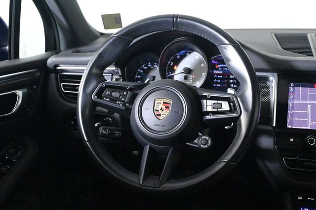 2024 Porsche Macan S - 23030506 - 11