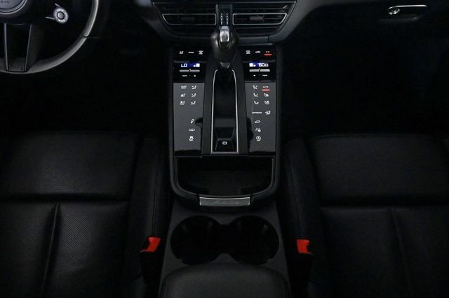 2024 Porsche Macan S - 23030506 - 15
