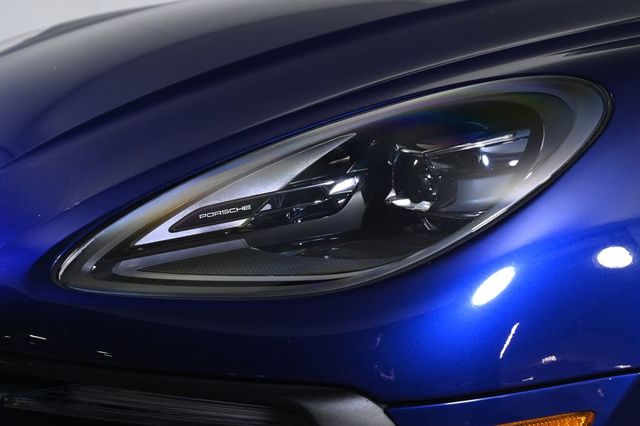 2024 Porsche Macan S - 23030506 - 25