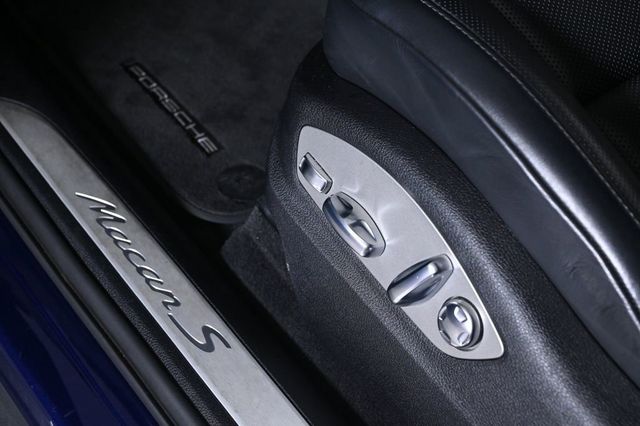 2024 Porsche Macan S - 23030506 - 26