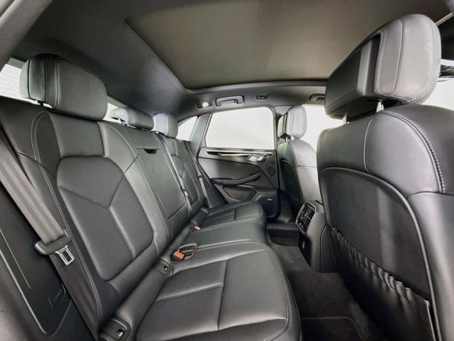 2024 Porsche Macan S - 23064151 - 18