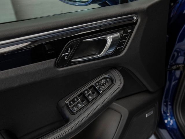 2024 Porsche Macan S - 22947810 - 31