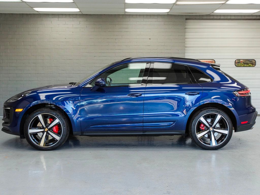 2024 Porsche Macan S photo 4
