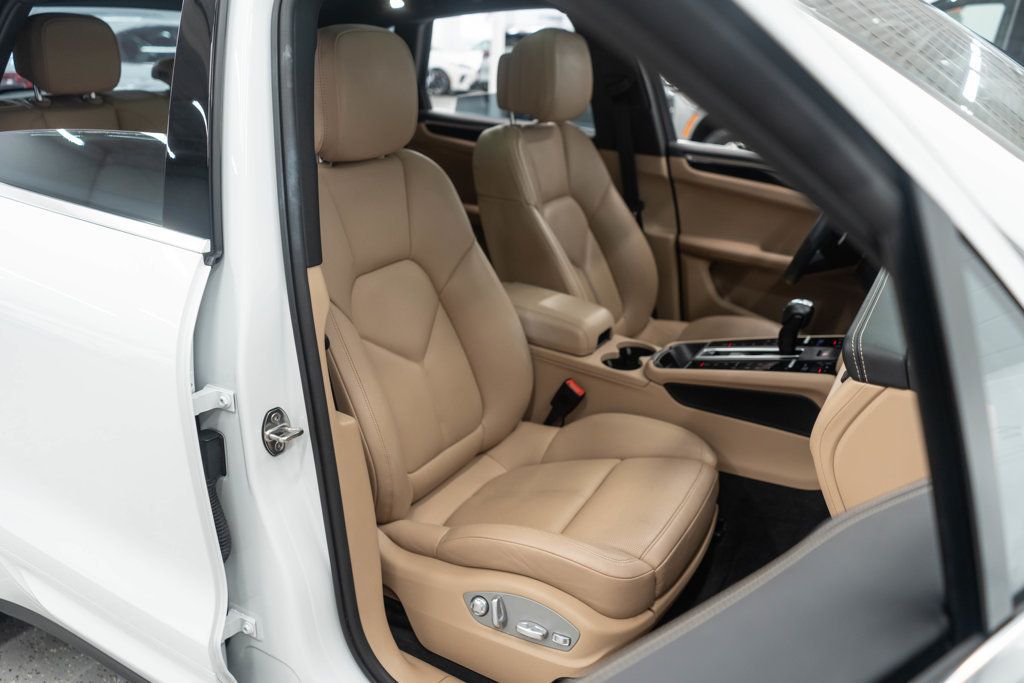 Porsche Macan photo 10