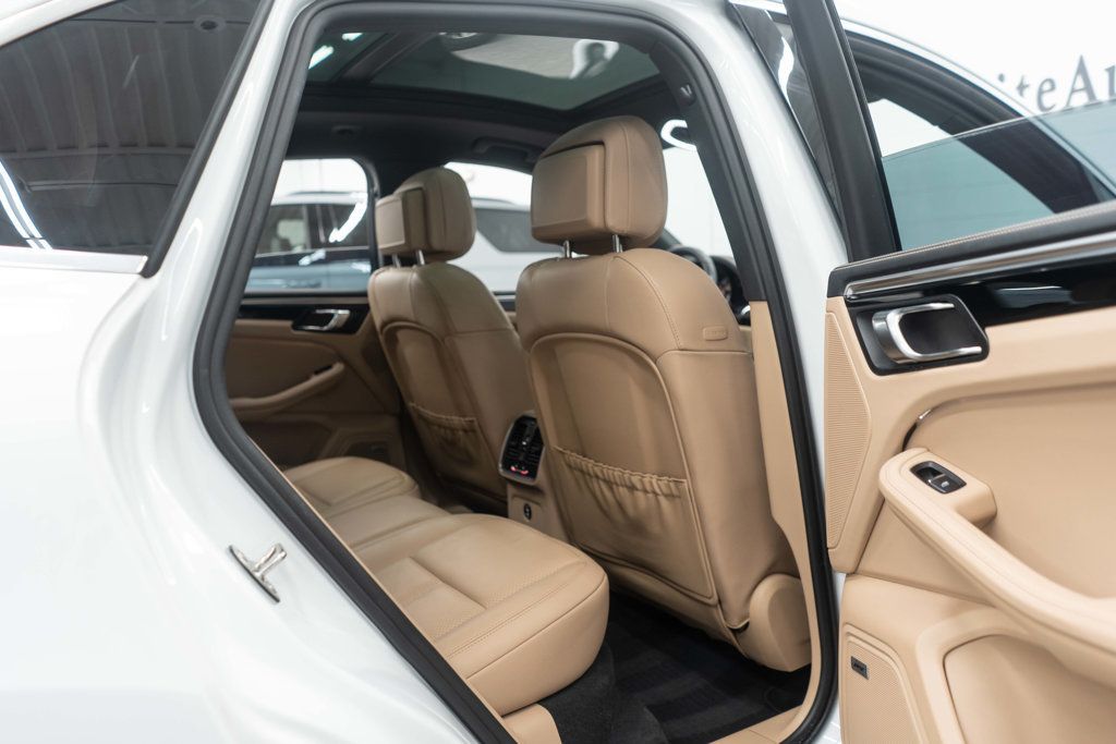 Porsche Macan photo 13