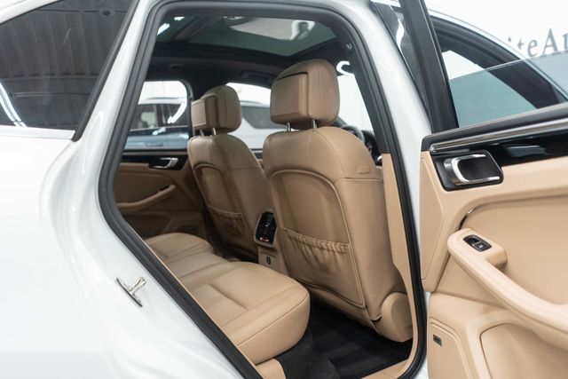 2024 Porsche Macan S - 23072642 - 12