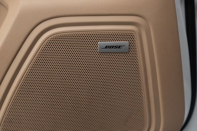 2024 Porsche Macan S - 23072642 - 16