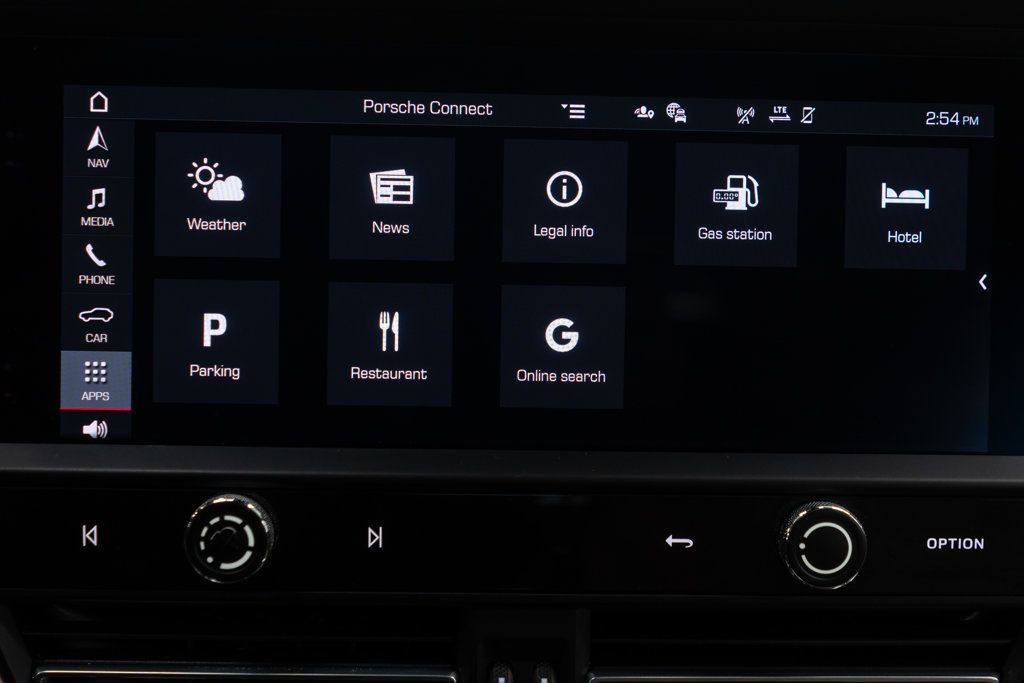 Porsche Macan photo 26