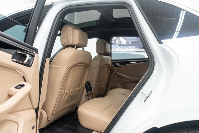 2024 Porsche Macan S - 23072642 - 30