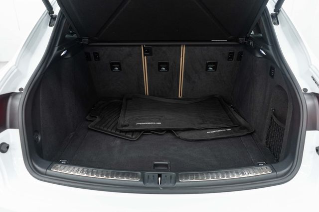 2024 Porsche Macan S - 23072642 - 31