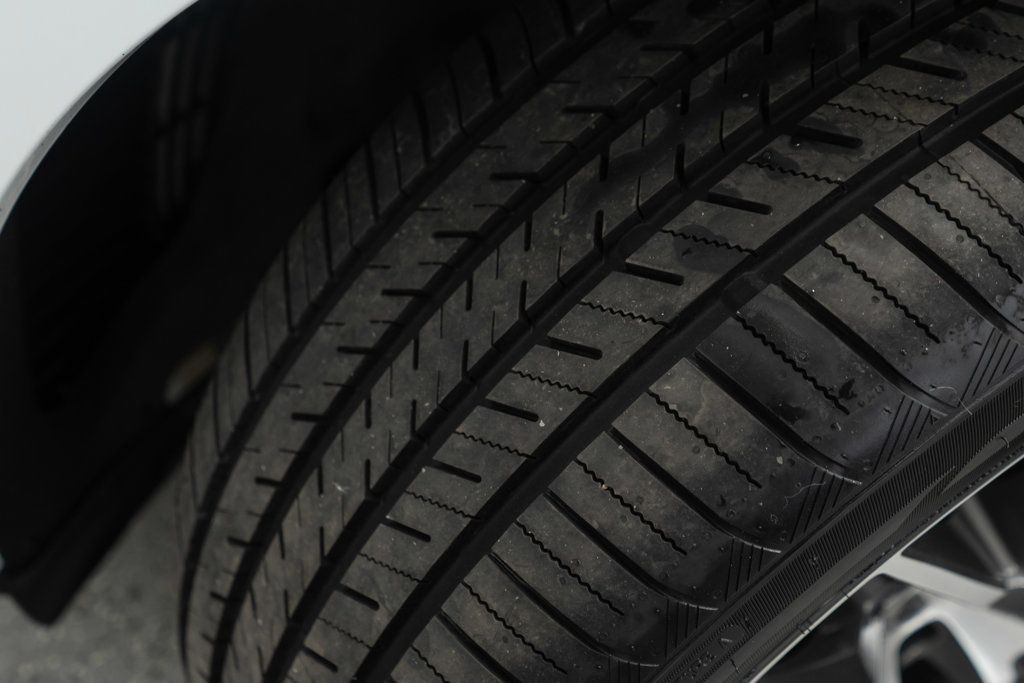 Porsche Macan photo 35