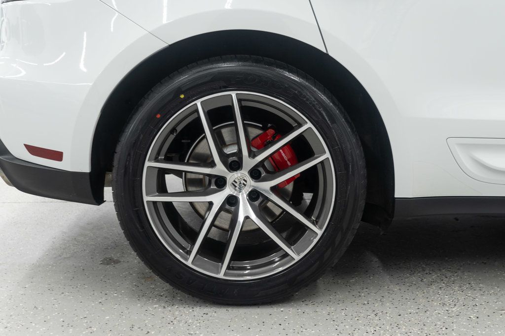 Porsche Macan photo 38