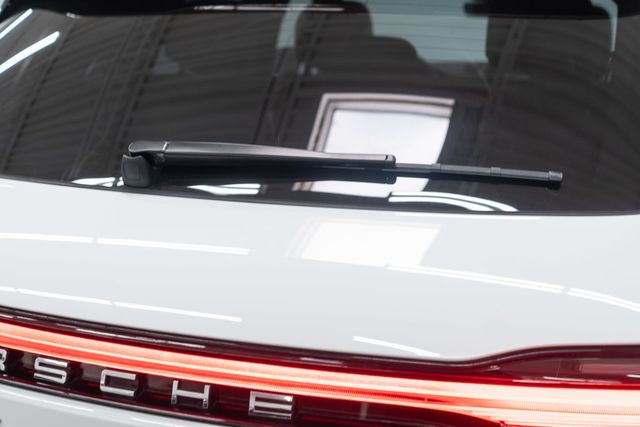 2024 Porsche Macan S - 23072642 - 50