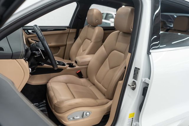 2024 Porsche Macan S - 23072642 - 7