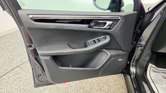 2024 Porsche Macan S - 23044393 - 10