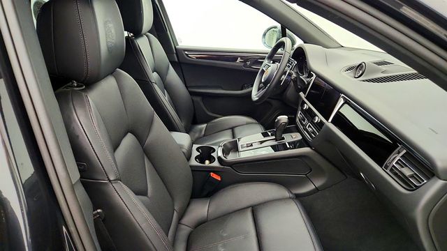 2024 Porsche Macan S - 23044393 - 23