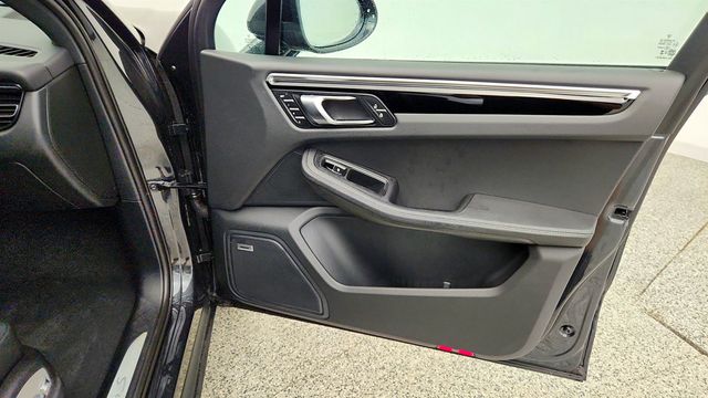 2024 Porsche Macan S - 23044393 - 25