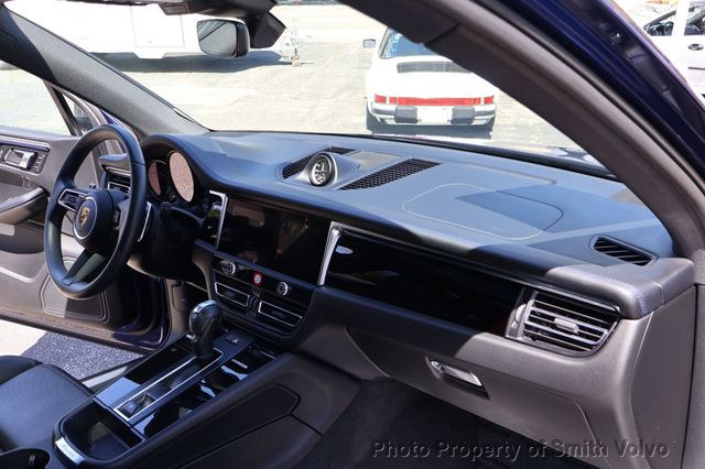 2024 Porsche Macan S - 23018405 - 16
