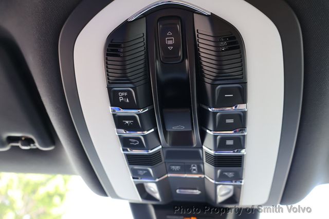 2024 Porsche Macan S - 23018405 - 25