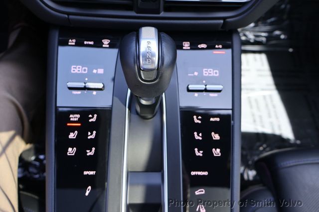 2024 Porsche Macan S - 23018405 - 26