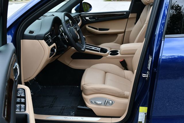 2024 Porsche Macan S AWD SUV W/Premium Package Plus - 23037747 - 13