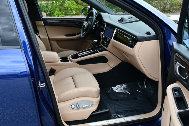 2024 Porsche Macan S AWD SUV W/Premium Package Plus - 23037747 - 45