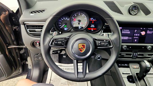 2024 Porsche Macan S w/ Premium Plus Package & Sport Chrono Package - 23044393 - 13