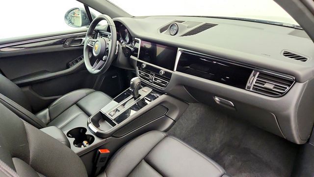 2024 Porsche Macan S w/ Premium Plus Package & Sport Chrono Package - 23044393 - 24