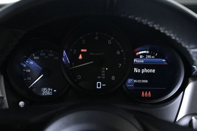 2024 Porsche Macan T - 23030503 - 10