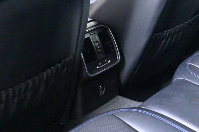 2024 Porsche Macan T - 23030503 - 14