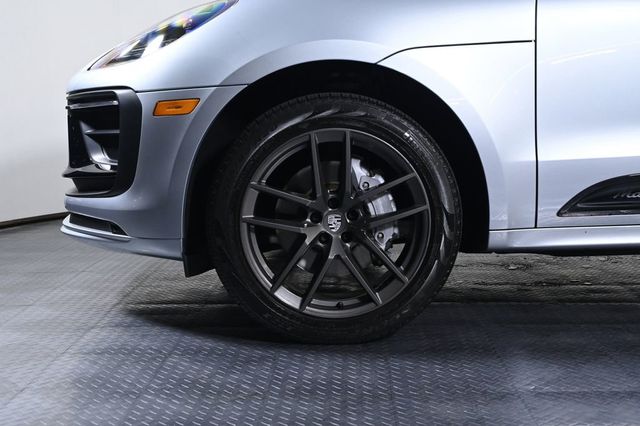 2024 Porsche Macan T - 23030503 - 27