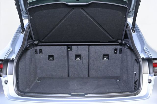 2024 Porsche Macan T - 23030503 - 7