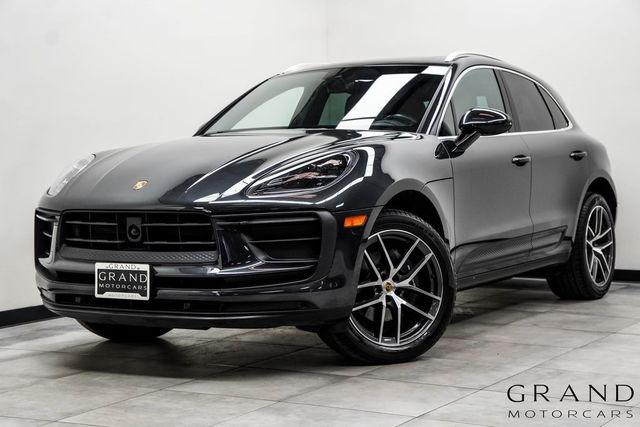 2024 Porsche Macan T - 22983944 - 0