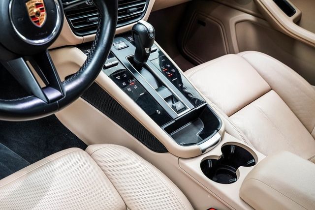 2024 Porsche Macan T - 22983944 - 19