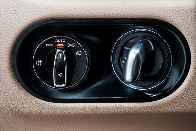 2024 Porsche Macan T - 22983944 - 40