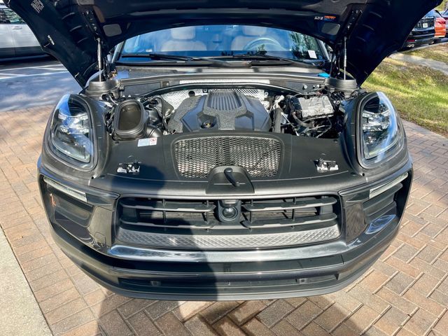 2024 Porsche Macan T - 22959945 - 16