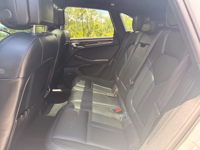 2024 Porsche Macan T AWD w/ MATTE BLACK WRAP - 23039148 - 7