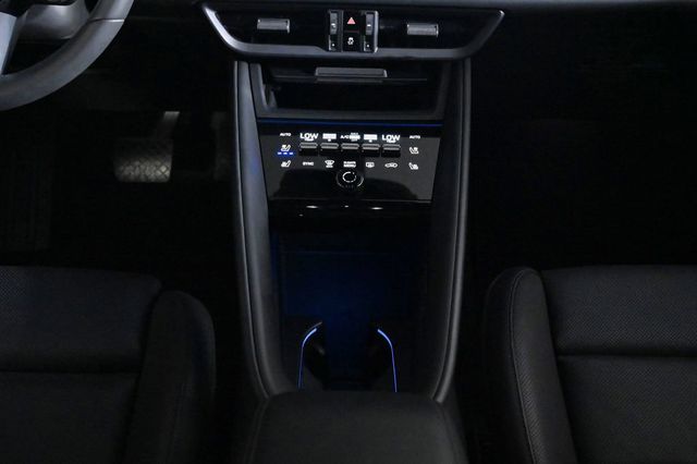 2024 Porsche Macan Electric 4 - 23022151 - 15