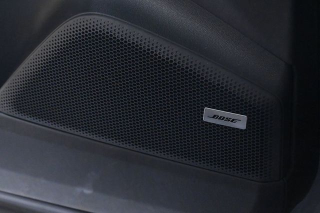 2024 Porsche Macan Electric 4 - 23022151 - 20
