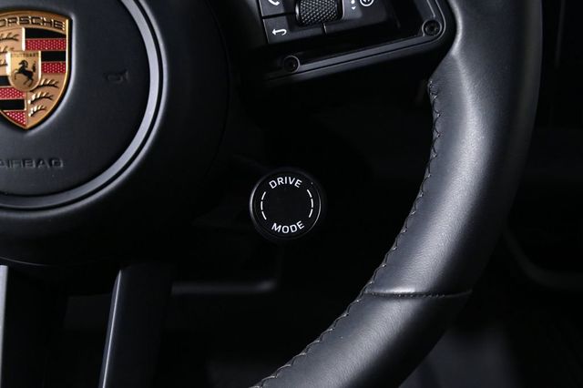 2024 Porsche Macan Electric 4 - 23022151 - 24