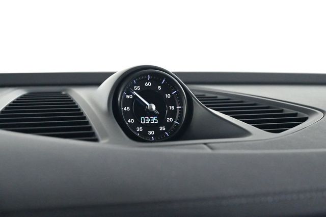 2024 Porsche Macan Electric 4 - 23022151 - 25