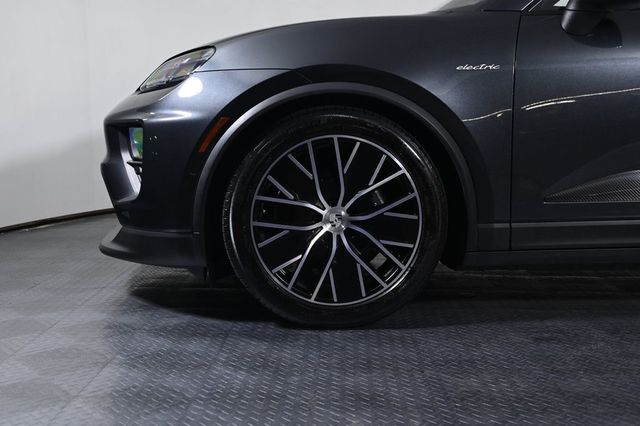 2024 Porsche Macan Electric 4 - 23022151 - 28