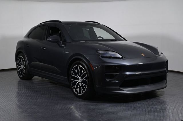 2024 Porsche Macan Electric 4 - 23022151 - 8