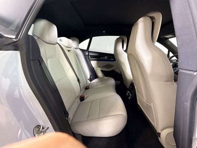 2024 Porsche Macan Electric 4 - 23042362 - 18