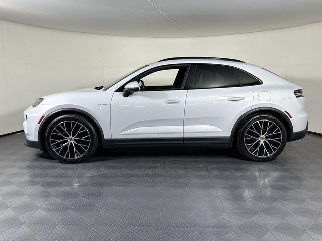 2024 Porsche Macan Electric 4 - 23042362 - 1