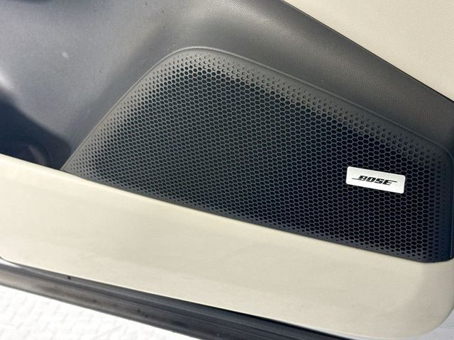 2024 Porsche Macan Electric 4 - 23042362 - 22