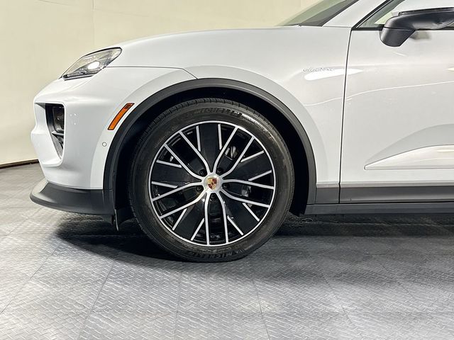 2024 Porsche Macan Electric 4 - 23042362 - 26