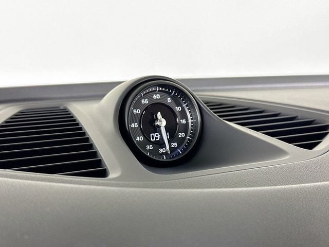 2024 Porsche Macan Electric 4 - 23066649 - 22