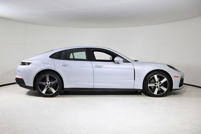 2024 Porsche Panamera 4 - 22945001 - 7